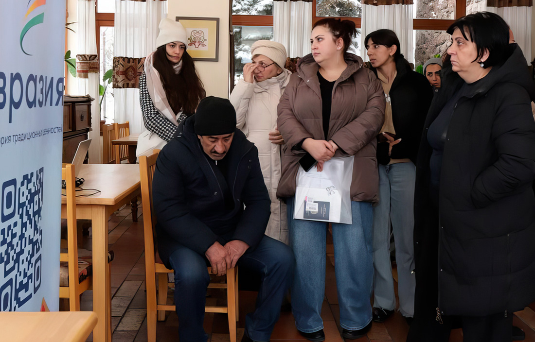 В городе Горис Сюникской области стартовала выдача гуманитарной помощи