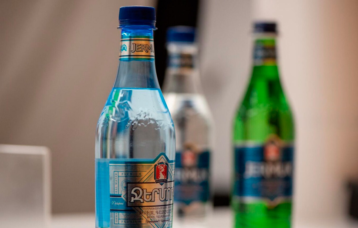 В России запретили продажу партии минеральной воды из Армении