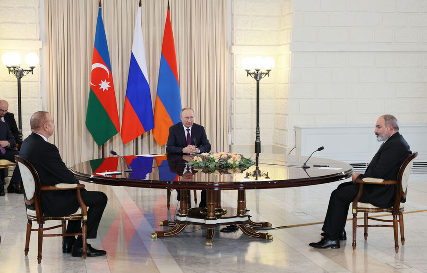 ПУТИН, ПАШИНЯН И АЛИЕВ ПРОВЕЛИ НЕНАНОНСИРОВАННУЮ ВСТРЕЧУ В ТУРКМЕНИСТАНЕ
