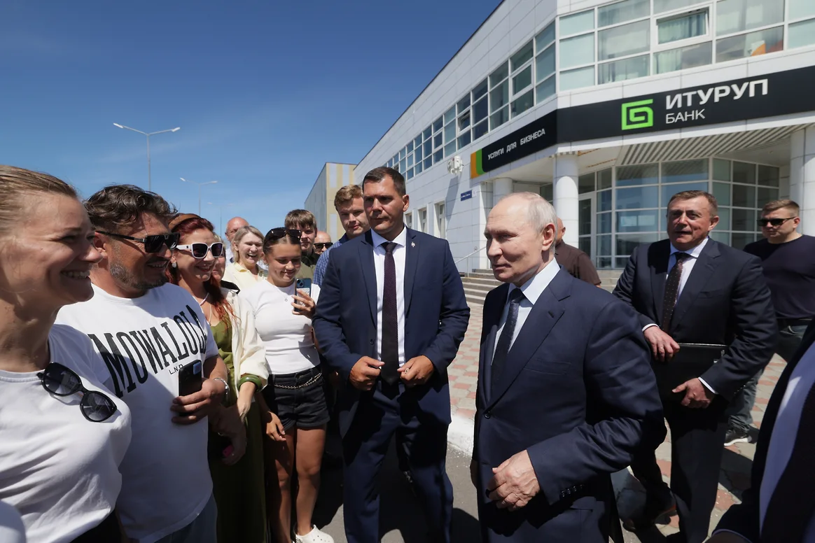 Япония выразила протест из-за визита Путина на Итуруп