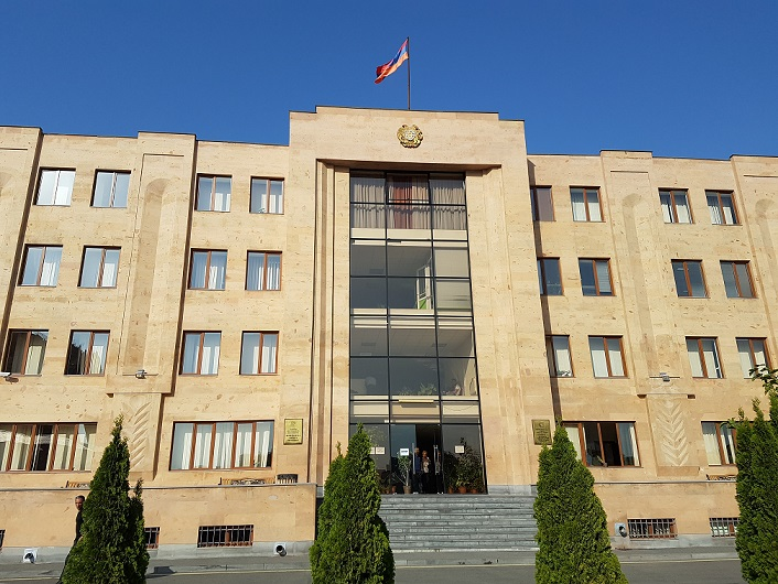МВД Армении: условия получения гражданства для этнических армян необходимо пересмотреть