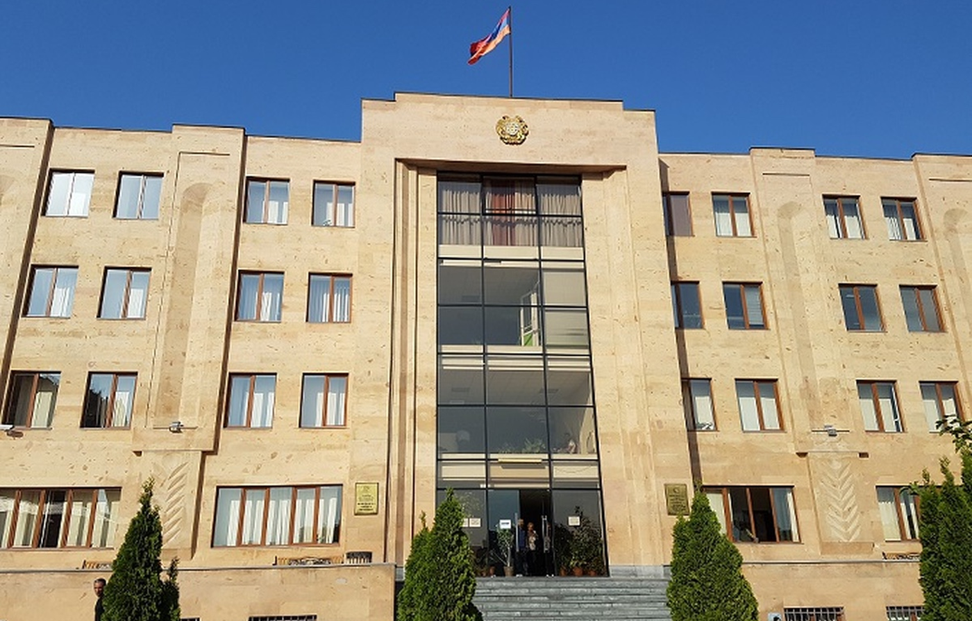 МВД Армении: условия получения гражданства для этнических армян необходимо пересмотреть
